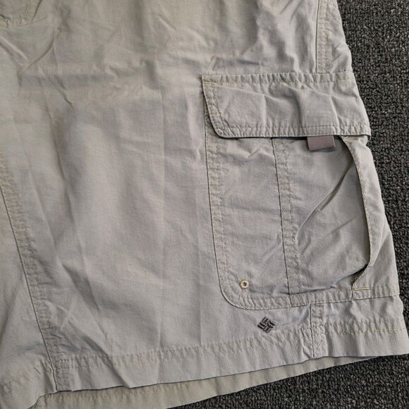 Columbia Men's Large Omni Wick Advanced Evaporation Hiking  Tan Cargo Shorts - Picture 2 of 13